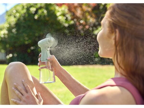 Mini Fan with Water Sprayer