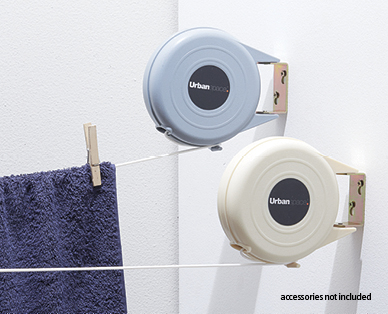 RETRACTABLE CLOTHESLINE