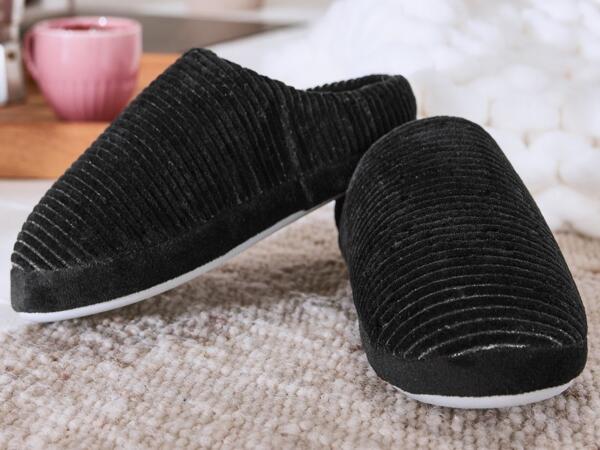 Ladies' Slippers