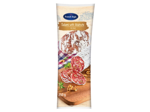 Salami mit Walnüssen