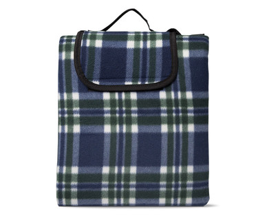 Huntington Home Outdoor Fleece Blanket