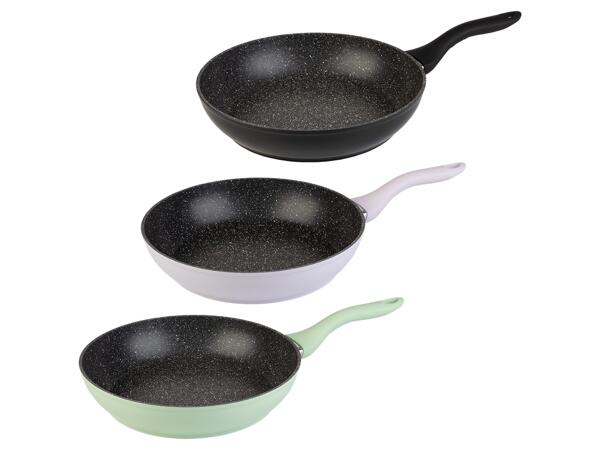 Stekpanna av aluminium