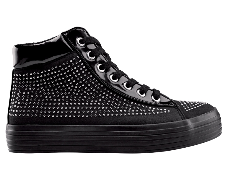 Ladies' Casual Shoes