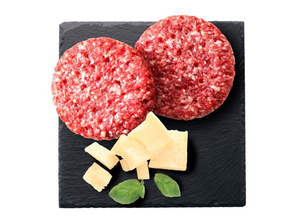 HOVĚZÍ BURGER S PARMEZÁNEM