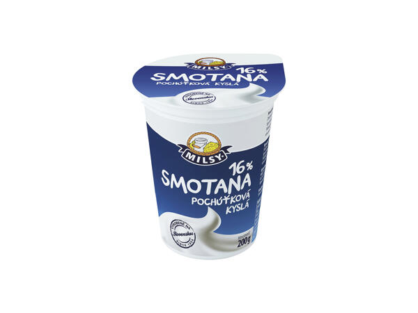 ZAKYSANÁ SMETANA