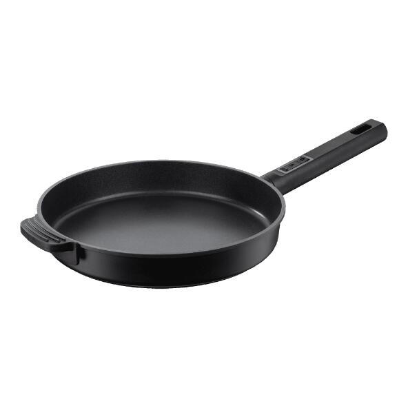 CROFTON(R) 				Poêle en fonte d'aluminium, 28 cm
