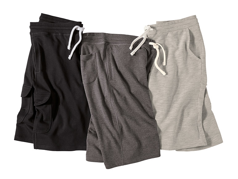LIVERGY Shorts
