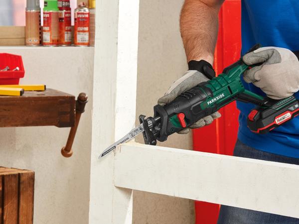 Cordless Sabre Saw