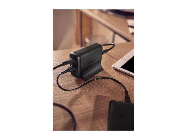 Black USB Charging Hub
