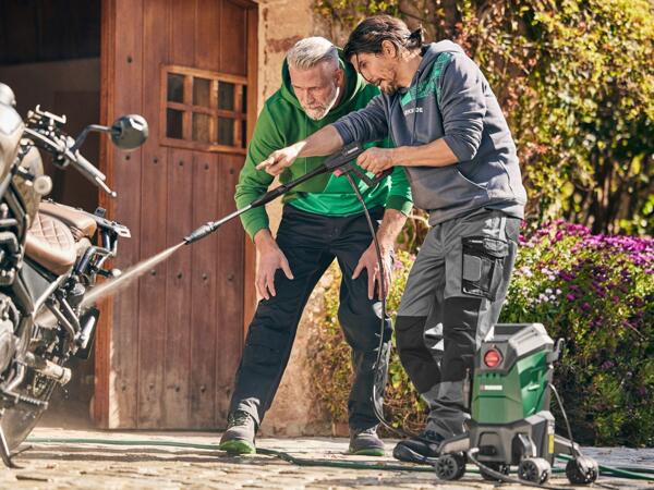 2000W Flexi Pressure Washer