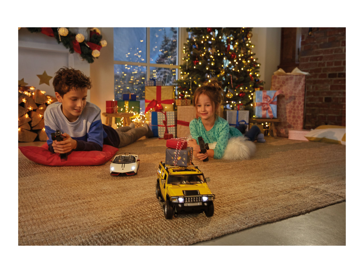 Cartronic Remote-Controlled Sports Car1