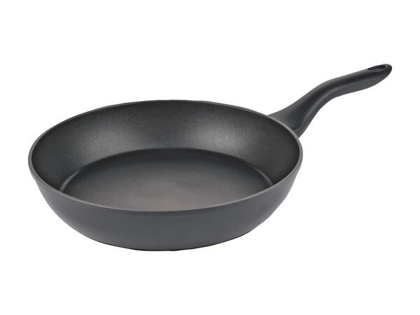 Poêle en aluminium