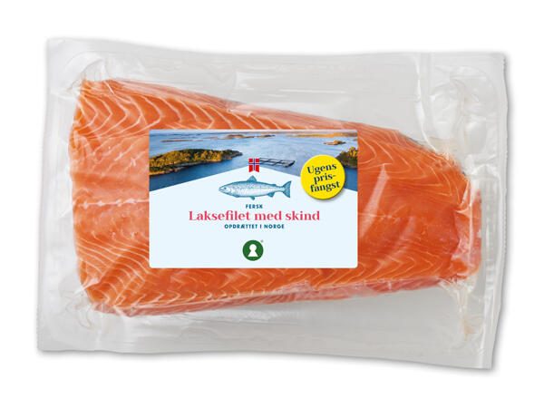 Hel norsk lakseside med skind