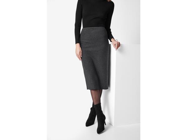 Ladies' Knitted Skirt