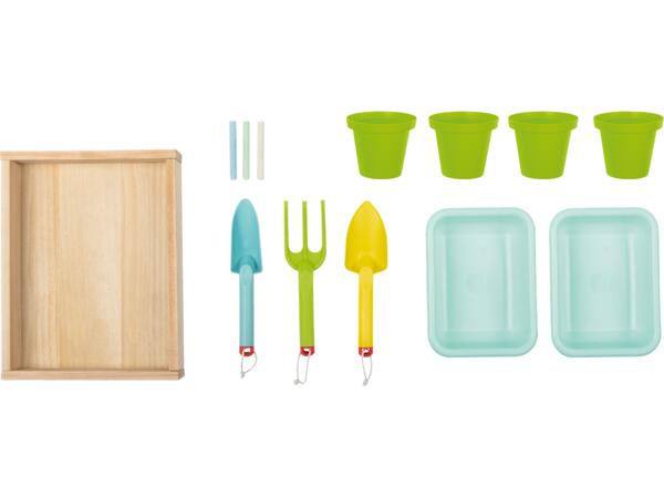 Mud Kitchen with Shade