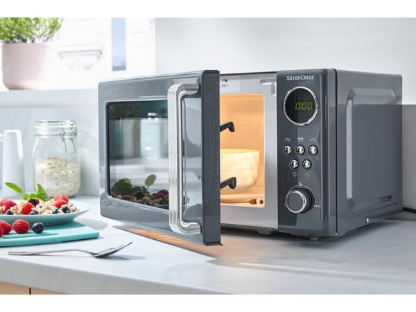700W Microwave