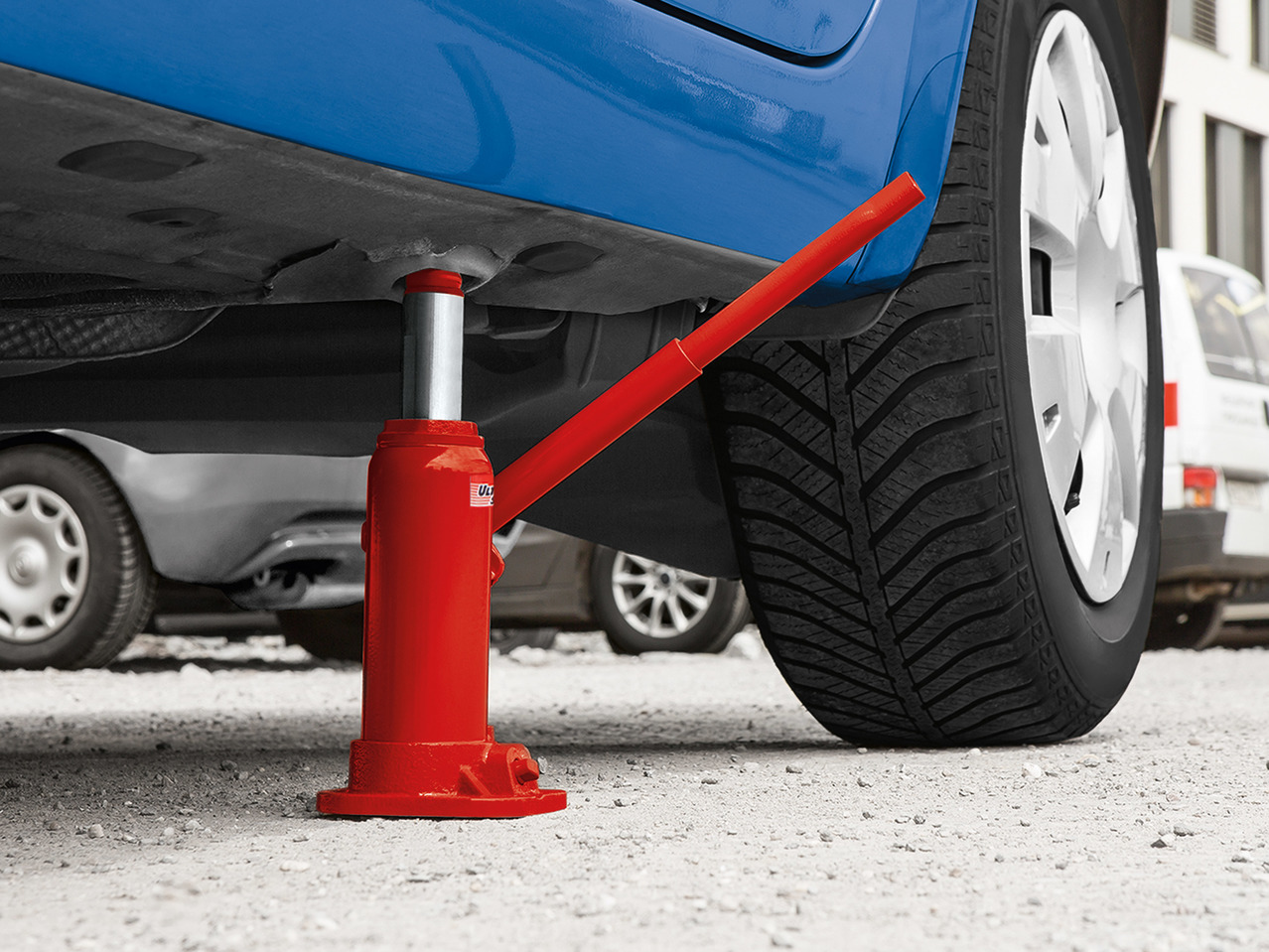 Ultimate Speed Hydraulic Bottle Jack1