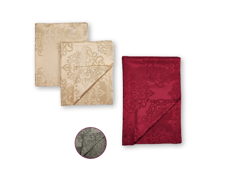 Melinera Tablecloth/Table Runners