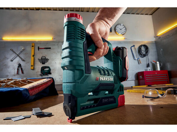 Cordless Stapler