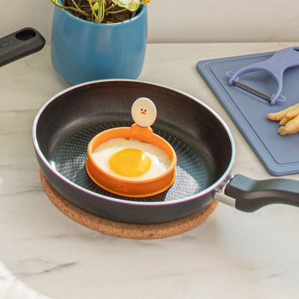 JOIE(R) 				Accessoires de cuisine pour œufs