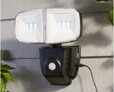 Solar Twin Head Floodlight